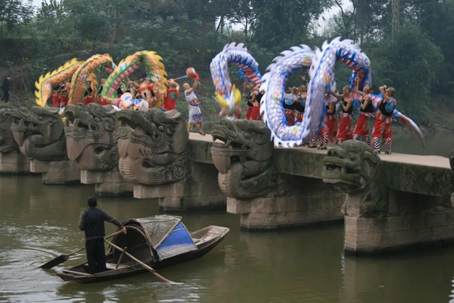 “換裝”歸來，瀘縣雨壇彩龍仍是王者！
