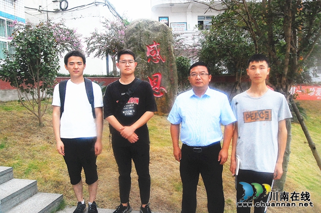 納溪區(qū)護(hù)國(guó)中學(xué)：這三個(gè)“別人家的孩子”，何以成為高考“前三強(qiáng)”？ 