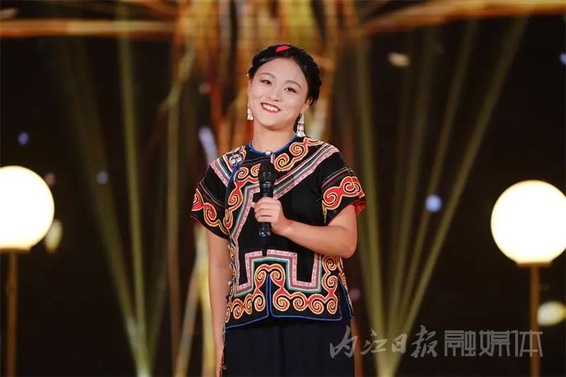 厲害了！內(nèi)江高?！?0后”女孩登上CCTV《回聲嘹亮》