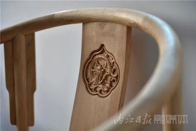 內江非遺瑰寶！玉雕、傳統(tǒng)手工榫卯技藝、陶缸傳統(tǒng)制作技藝…(圖8)