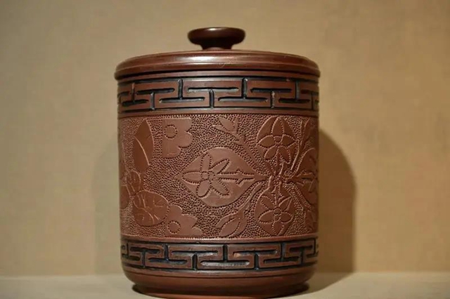 內江非遺瑰寶！玉雕、傳統(tǒng)手工榫卯技藝、陶缸傳統(tǒng)制作技藝…(圖15)
