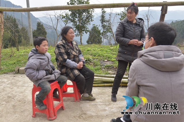 瀘州：古敘兩地愛心接力尋親，走失4年女子終與家人團圓(圖2)