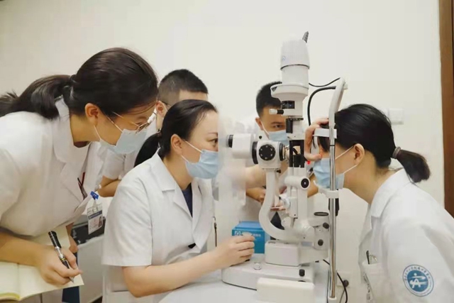 【祝賀】獲省市表彰，這位瀘州女醫(yī)生真牛！(圖6)