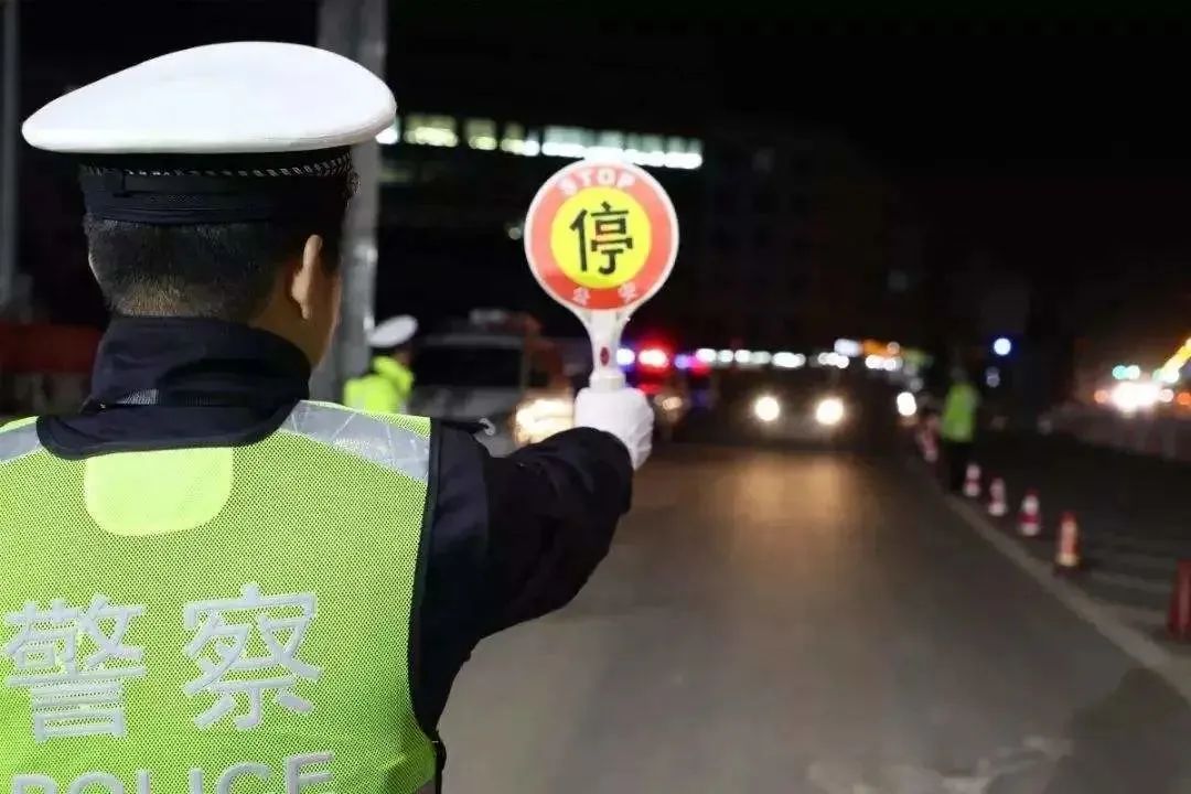 隆昌交警：這個女司機(jī)，終身禁駕！