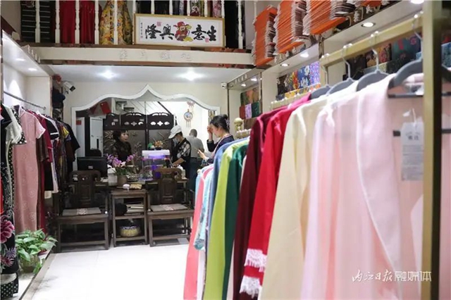 劉曉慶出演！內(nèi)江籍導演陳冠龍《旗袍刺客》講述內(nèi)江傳奇故事(圖7)