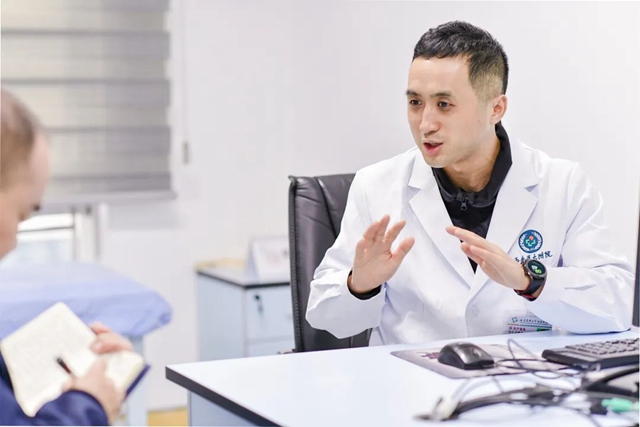 西南醫(yī)大附院白毅平：揭開“綠衣衛(wèi)士”的神秘面紗(圖7)