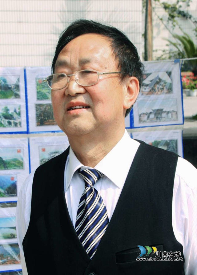 80框郵集慶賀八十壽辰，瀘州集郵界“王二哥”迎來(lái)別樣的集郵人生！