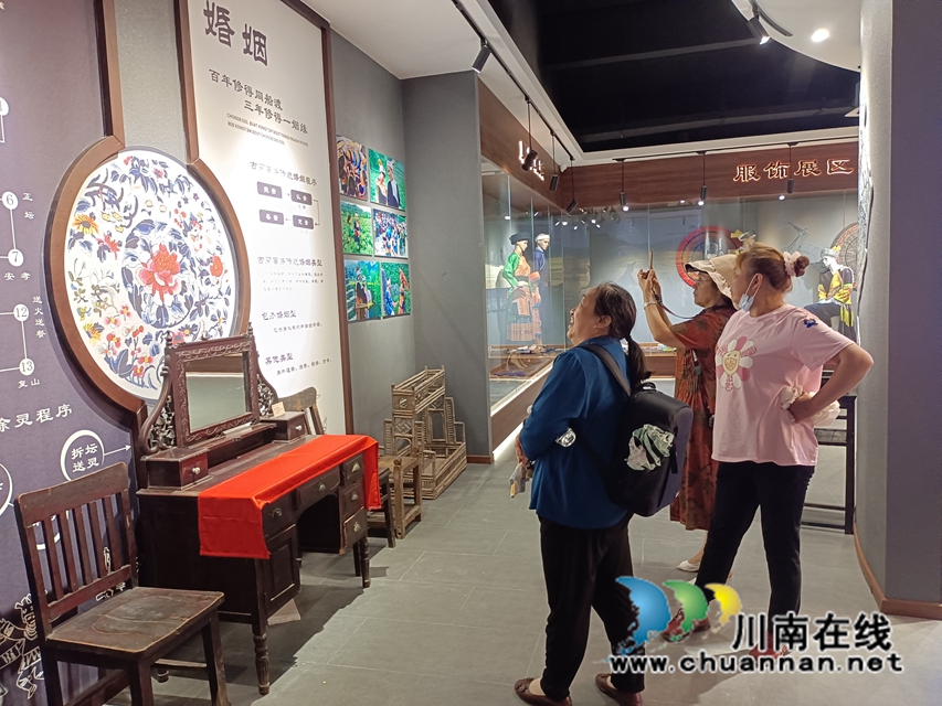古藺苗族文化博物館開館 8.jpg