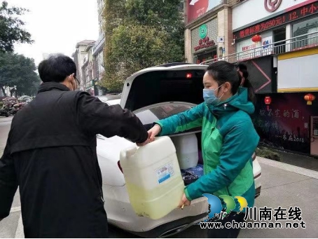 人大代表嚴(yán)維紅：傾心為企服務(wù)，傾情為民發(fā)聲