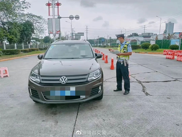隆昌：曝光！這5輛社會車輛違反疫情防控規(guī)定上路被暫扣