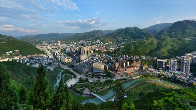 百?gòu)?qiáng)4.jpg