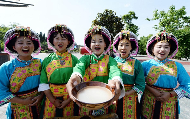 百?gòu)?qiáng)19.jpg