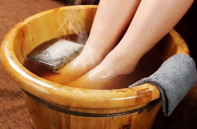 【當(dāng)心】泡個(gè)腳，可能要截肢……