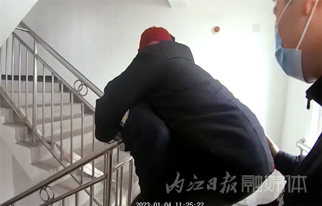 民警2.png