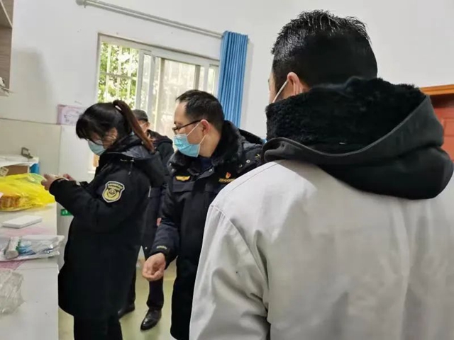 春雷行動2023｜瀘縣一家醫(yī)院涉嫌使用過期醫(yī)療器械被查處