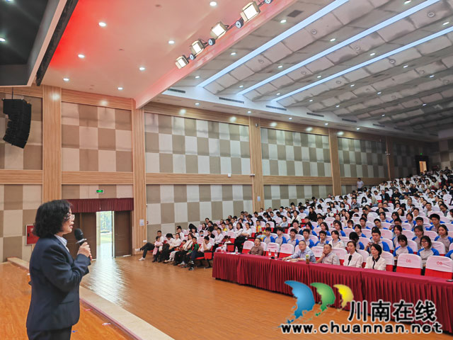 清史專家解秀清到瀘縣講述圓明園的前世今生