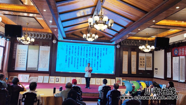 吟誦現(xiàn)場2（曾佐然攝）.jpg