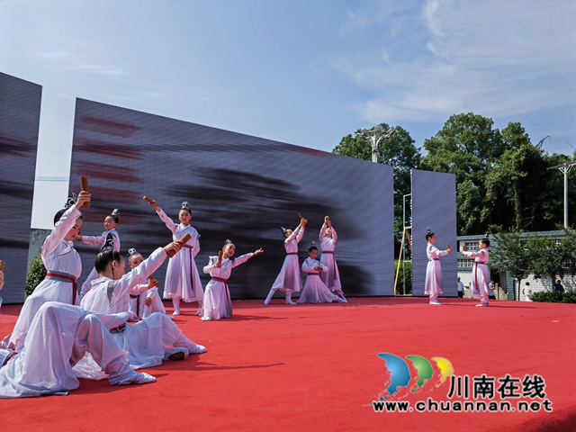 悅讀分享1（曾佐然攝）.jpg