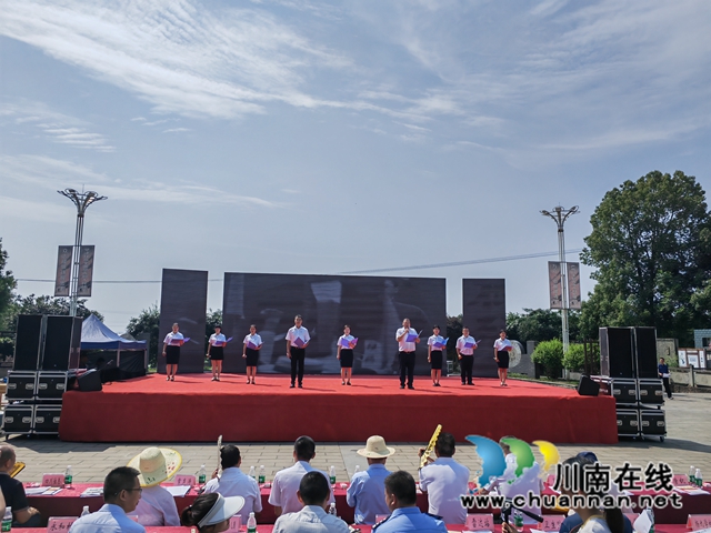 悅讀分享（曾佐然攝）.jpg