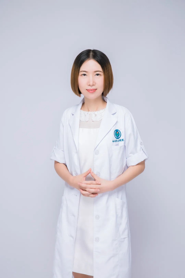 西南醫(yī)大附院超聲醫(yī)生夏紀(jì)筑的“進(jìn)階路”丨從臨床醫(yī)生的“輔助”到“最佳戰(zhàn)友”