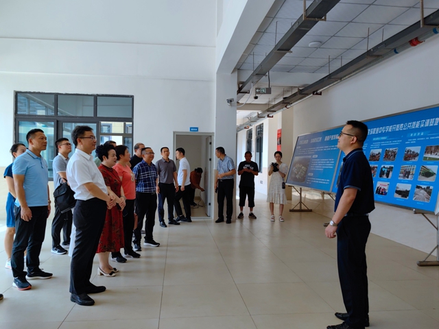 廣東省茂名市政協(xié)副主席馮波到瀘縣建校調(diào)研
