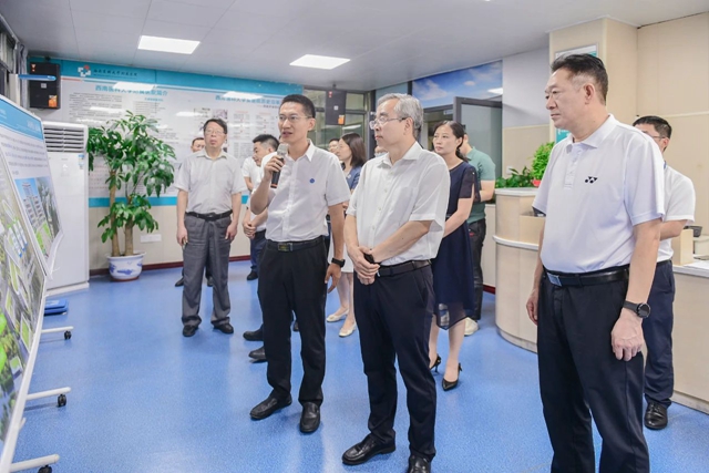 毛群安率國(guó)家衛(wèi)生健康委調(diào)研組蒞瀘開(kāi)展成渝地區(qū)雙城經(jīng)濟(jì)圈建設(shè)衛(wèi)生健康一體化發(fā)展調(diào)研