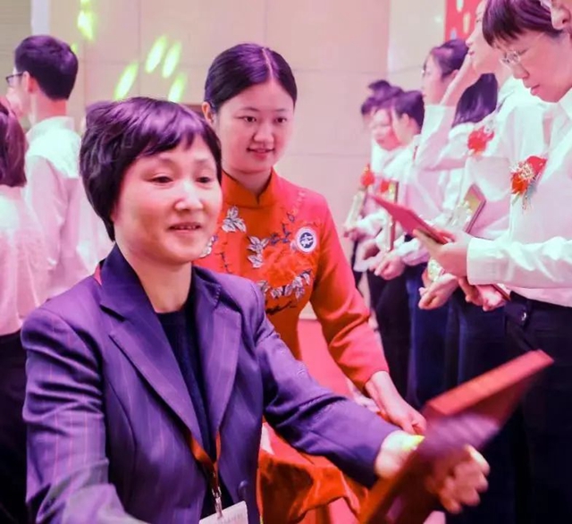 【講述】西南醫(yī)大中醫(yī)院建院40周年｜雖然時間不長，但感受很深