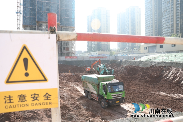 瀘州市龍馬潭區(qū)臨港園區(qū)全民健身中心項(xiàng)目+(1).JPG