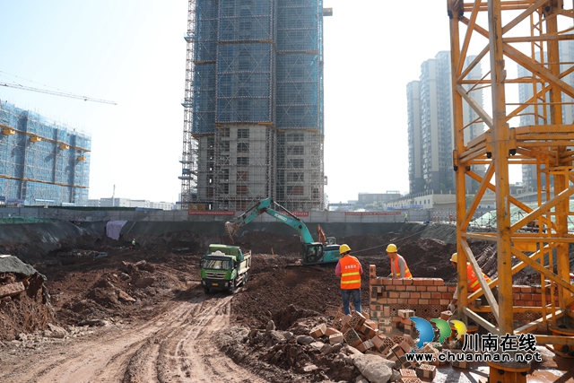 瀘州市龍馬潭區(qū)臨港園區(qū)全民健身中心項(xiàng)目+(2).JPG