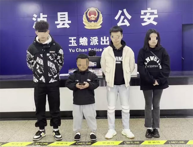 瀘州某“網(wǎng)紅”挑戰(zhàn)進女廁所，聲稱玩的就是真實……警方已拘留4人！