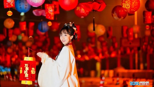 太火了！瀘州登上央視直播間！