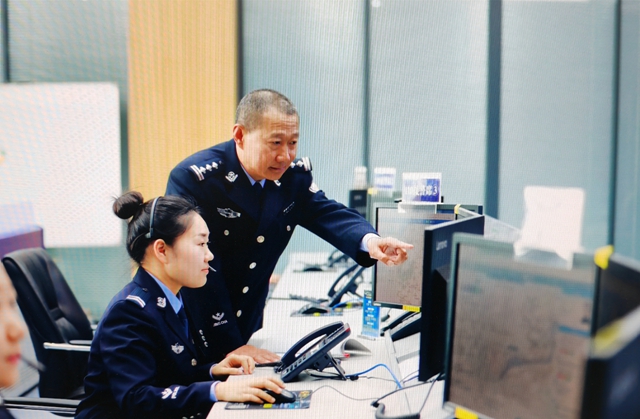 瀘州警方處置各類警情2.4萬起，有“壞叔叔”被拘留……