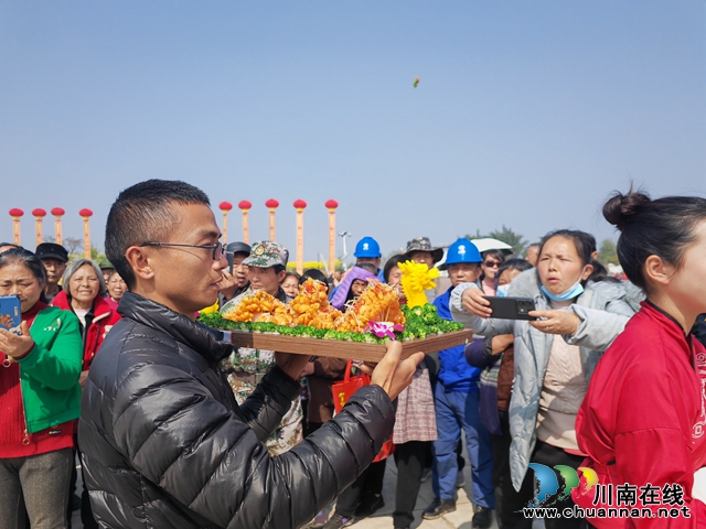 龍宴大比拼（曾佐然攝）.jpg