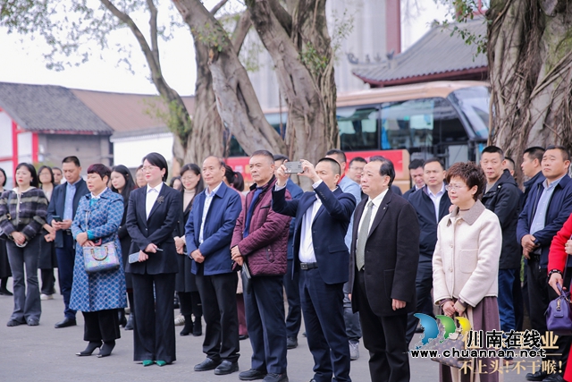齊聚.jpg