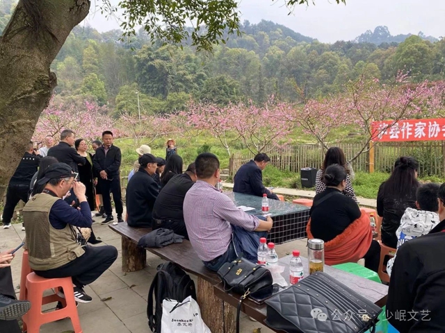 “詩樂繪玉蟾 桃李橘芬芳” 合江瀘縣東翼作家協(xié)作，共譜春日詩篇
