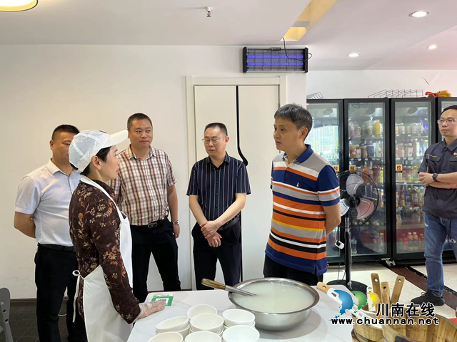 龍馬潭區(qū)綜合行政執(zhí)法局扎實推進“瓶改管”“瓶改電”工作