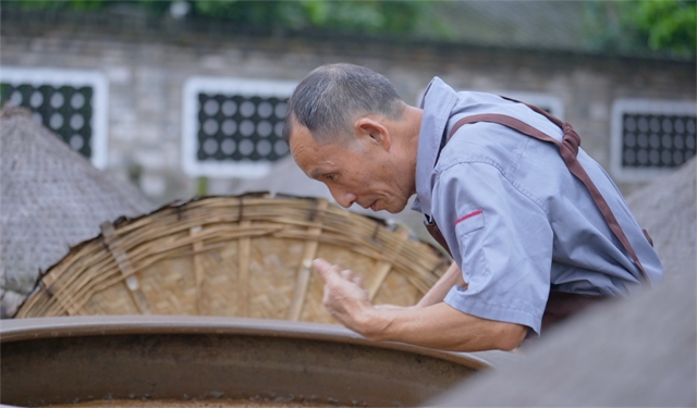 今晚，CCTV17頻道《超級農(nóng)人秀》，尋味赤水河畔百年醬園