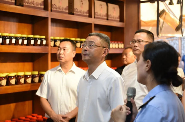 瀘州市市場監(jiān)管局召開2024年食品經營安全監(jiān)管工作現(xiàn)場會