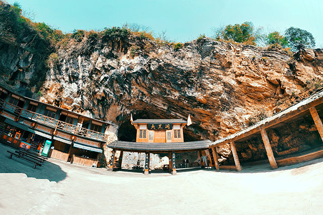 101-08.jpg