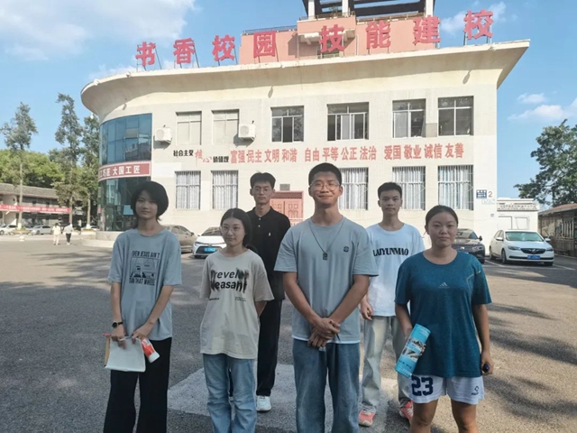 為校園消費(fèi)?！皟r(jià)”護(hù)航 | 瀘縣建校開(kāi)展超市詢價(jià)活動(dòng)