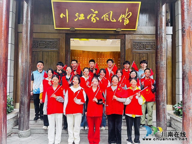 瀘縣玉蟾街道：迎國慶 贊盛世 頌家風