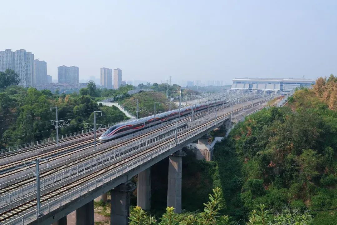 瀘州東→成都東、重慶西→瀘縣直達動車來了！