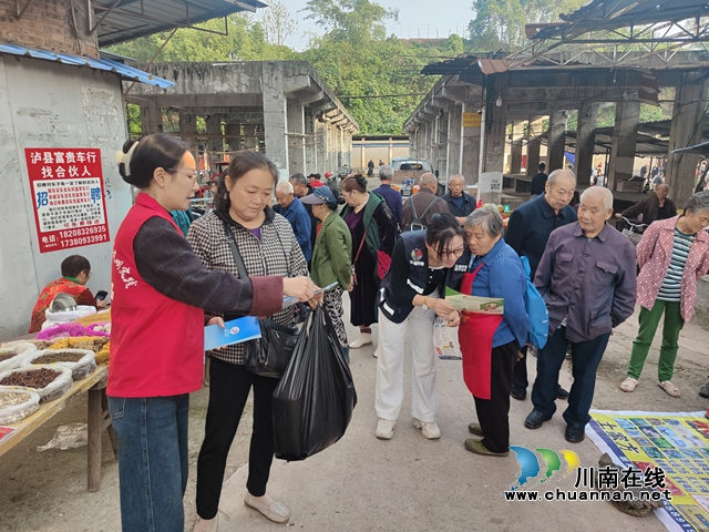 瀘縣玉蟾街道：禁毒宣傳常態(tài)化 防毒意識(shí)入人心