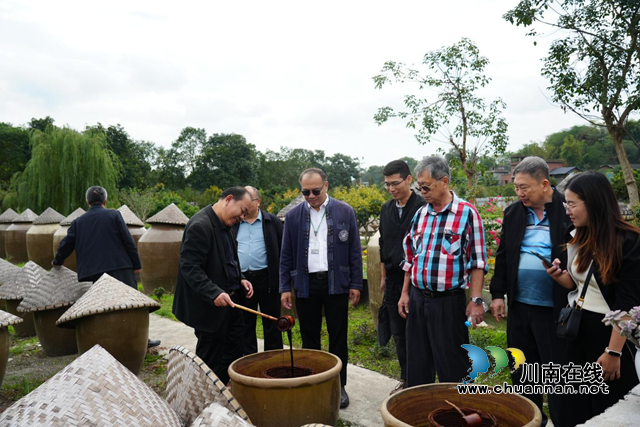 泰國梅州大學代表團到四川三河職業(yè)學院考察交流
