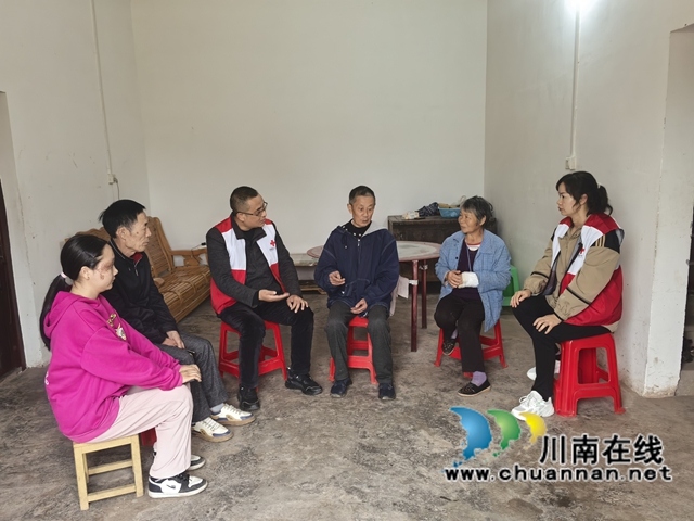 瀘縣云龍鎮(zhèn)紅十字會開展困難群眾“透明”走訪慰問活動