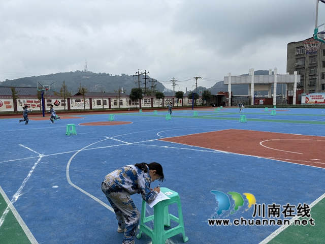 2024年（第三屆）瀘州市中小學(xué)生軍事體育比賽在瀘縣嘉明小學(xué)舉行