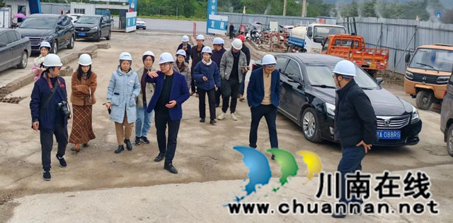 省市新聞媒體集中采訪瀘縣二中城東初級(jí)中學(xué)校