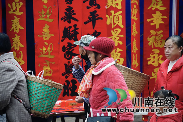瀘縣百和鎮(zhèn)：流光溢彩迎新春，喜氣洋洋過(guò)大年