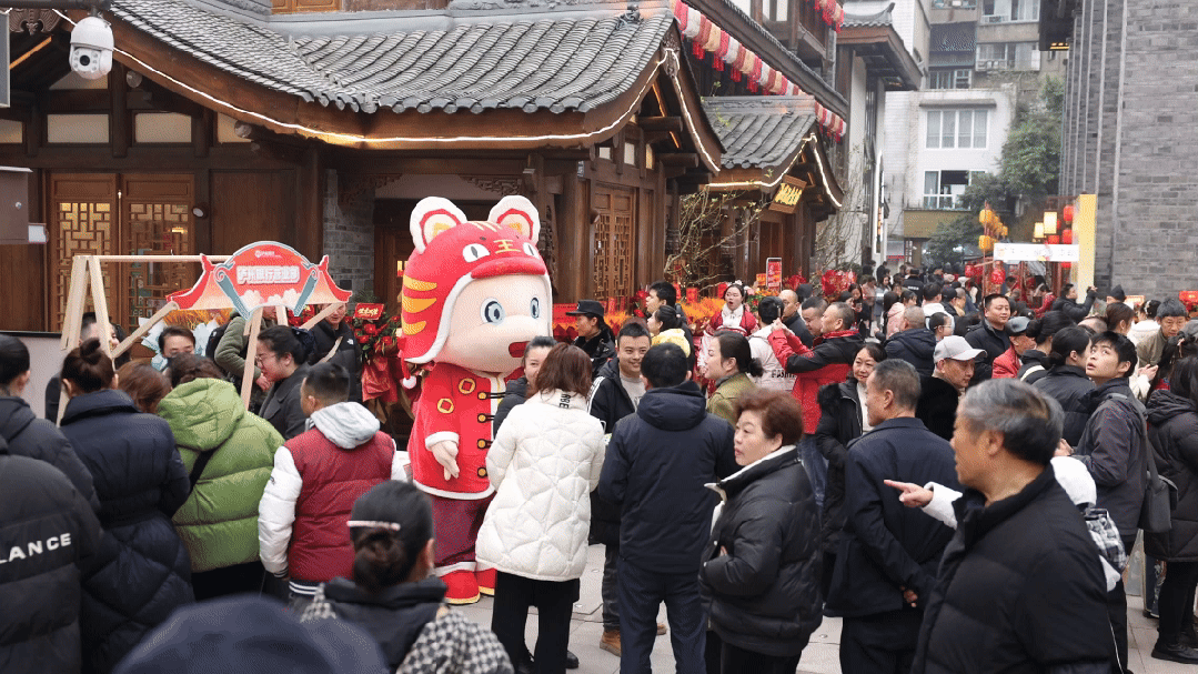 綠色出行，坐公交暢游瀘州大河街！