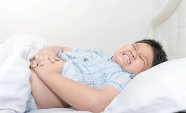 666，11歲男孩患急性闌尾炎，不開(kāi)刀不切闌尾，治好了